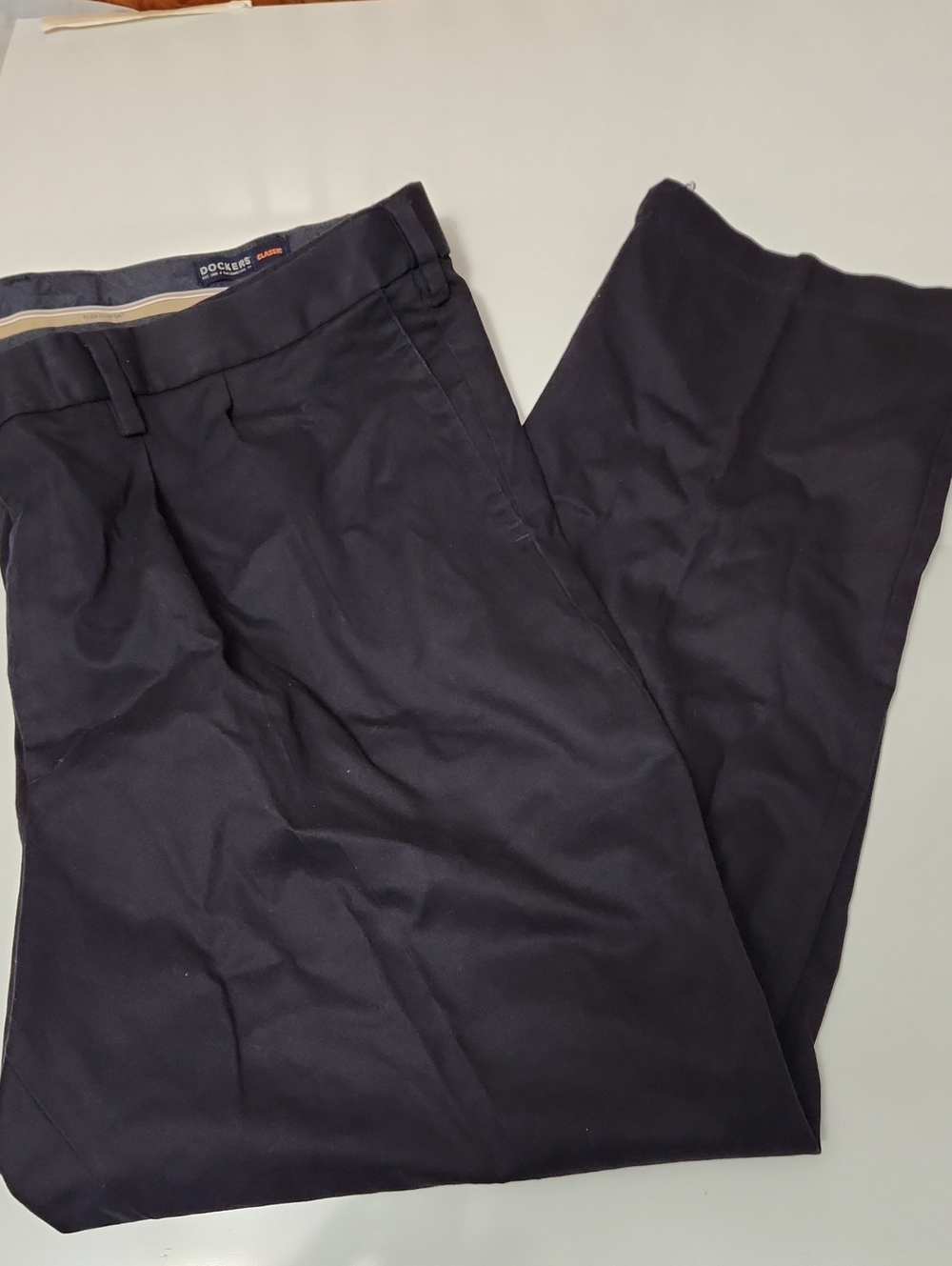Dockers MEN Classic Flex Comfort - Avail in 4 colors,Black, Khaki,  Gray, Navy